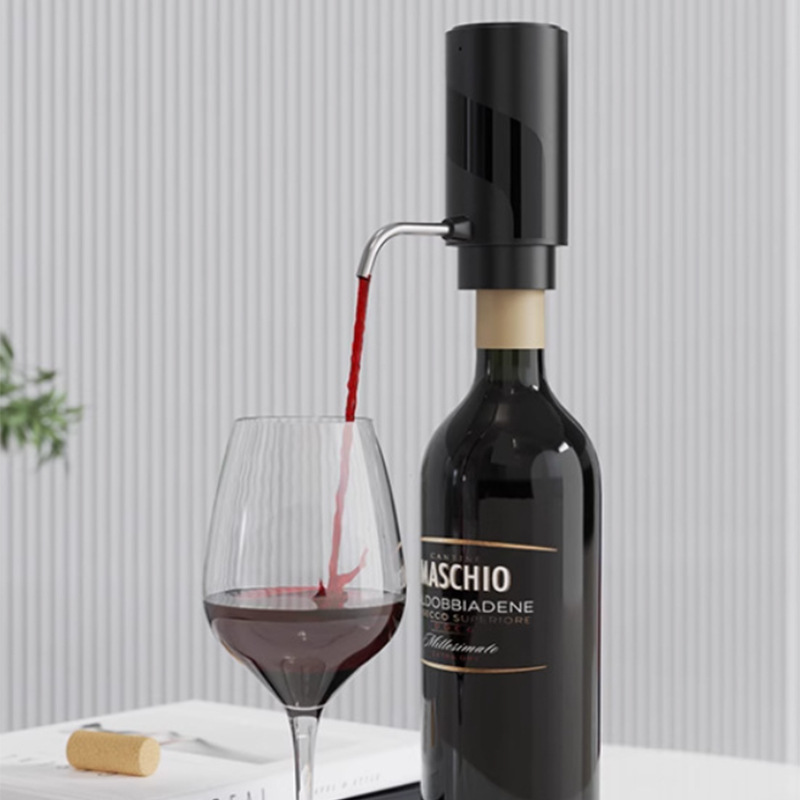 Electric wine aerator
