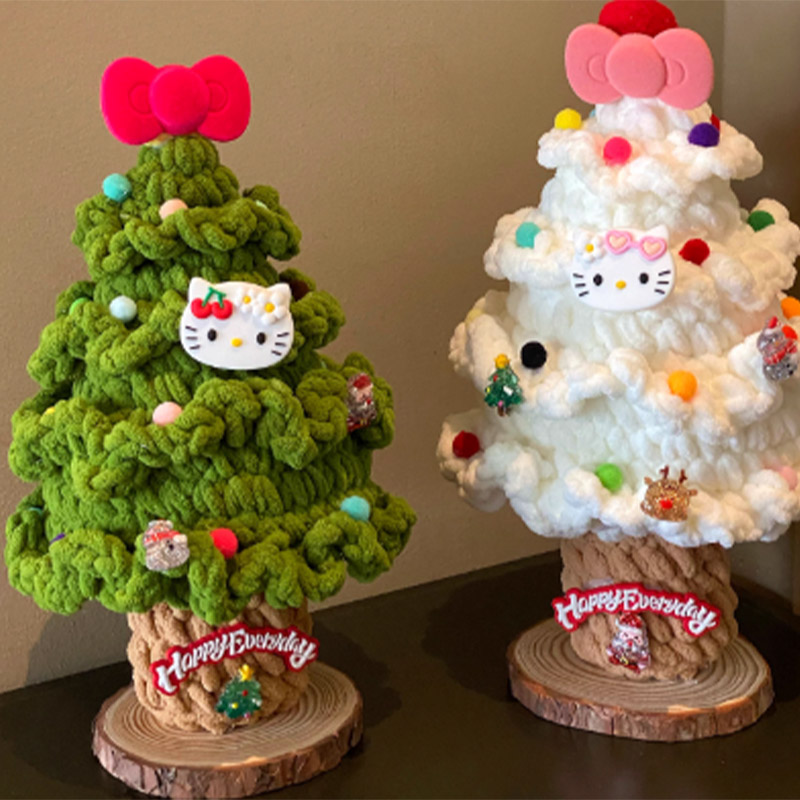 Hello Kitty Christmas tree with bowknot, handmade wool crochet ornament, finished product